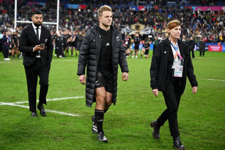 Rugby in New Zealand is on the verge of mutiny just a month before their two-Test series against England.