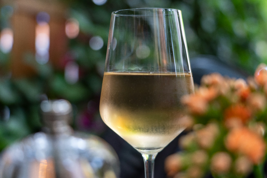 Ignore the haters: this season's about Sauvignon Blanc (Photo: Unsplash)