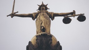 UK class actions surge, lawyers perceived as primary beneficiaries, public awareness highest since 2020, report finds
