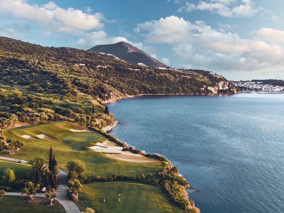 The Bay Course offers spectacular golf at Costa Navarino (Image: Jacob Sjoman)