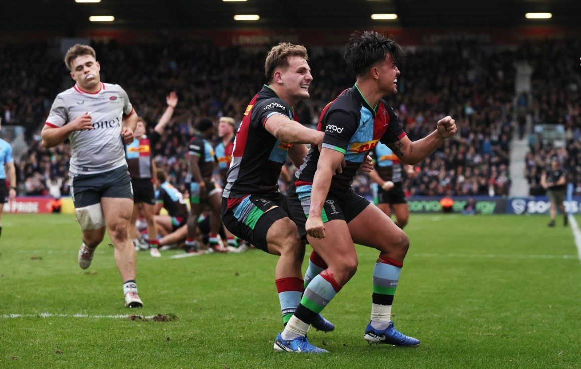 Harlequins put an end to Saracens's unbeaten start to the season, beating their rivals 17-10 in the London derby.