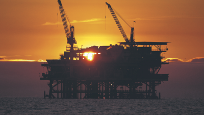 FTSE 100 stocks rise as Brent crude oil prices jump 1.8% to $104.98 amid Strait of Hormuz tensions and Trumps Iran stance