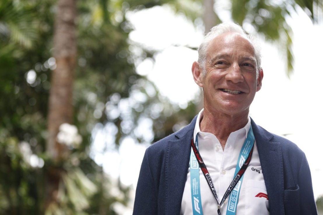 The chief executive of Formula 1 owner Liberty Media Greg Maffei will leave the firm after 20 years, it was announced on Wednesday.