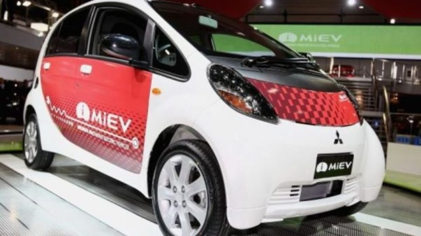 Japanese auto giant Mitsubishi is to invest &pound;26.2m into the automotive tech firm Seeing Machines, it has been announced.