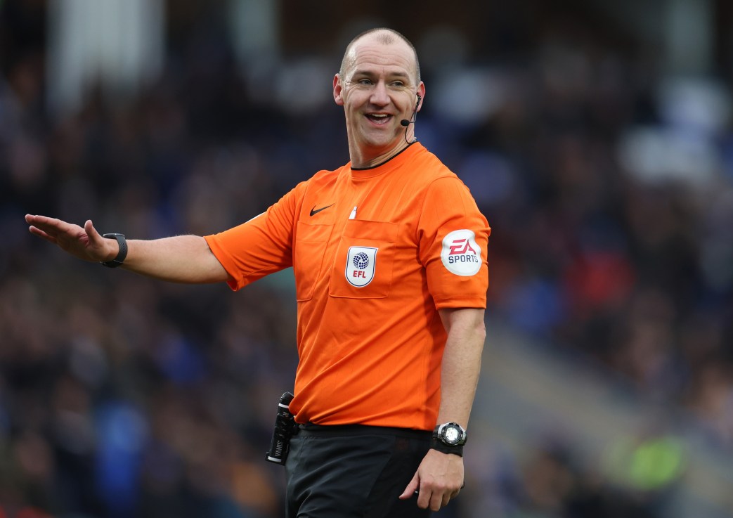 PETERBOROUGH, ENGLAND - JANUARY 28: Referee Robert Madley during the Sky Bet League One between Peterborough United and Portsmouth at London Road Stadium on January 28, 2023 in Peterborough, England. (Photo by Catherine Ivill/Getty Images)