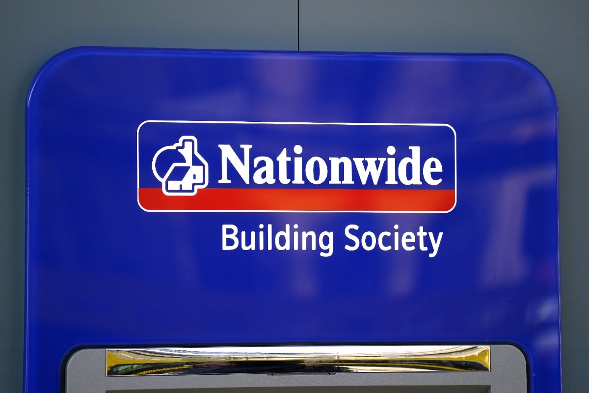 Nationwide wins big in mass switch from FTSE 100 banks