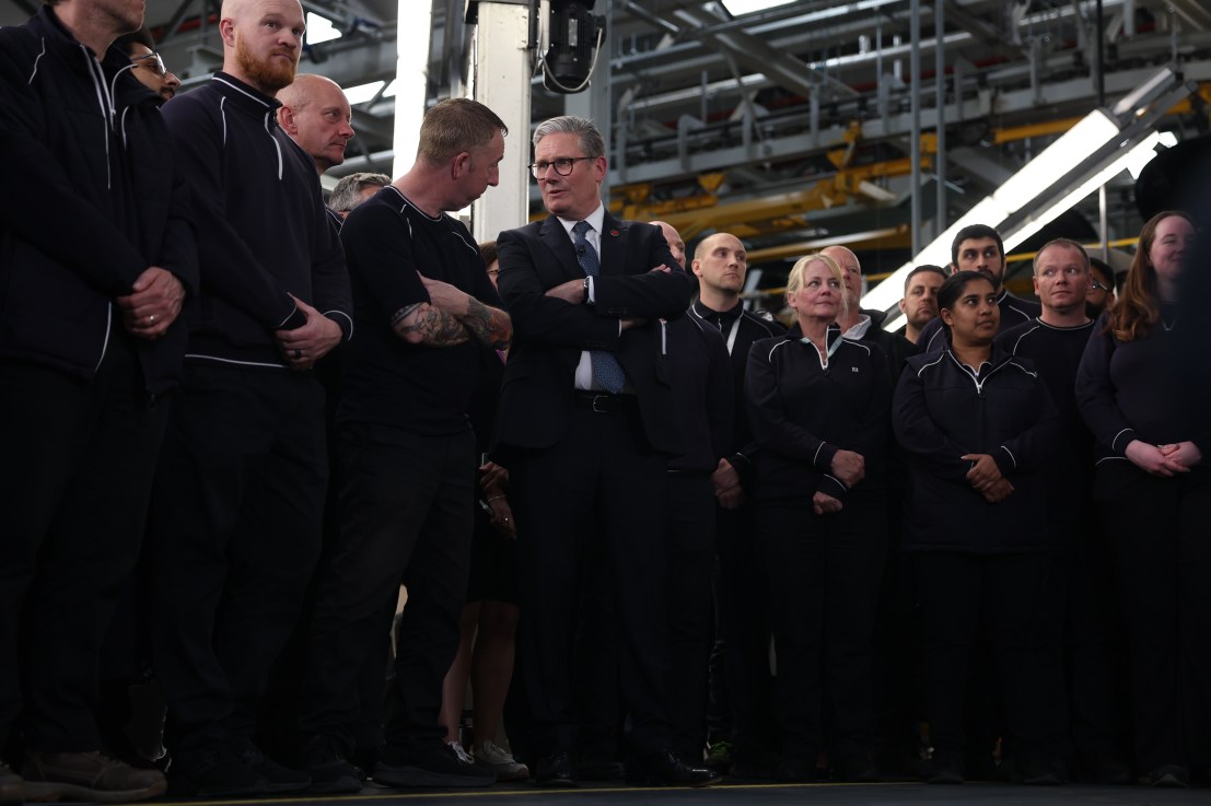 Prime Minister Keir Starmer visits the Jaguar Land Rover. Picture by Lauren Hurley / No 10 Downing Street