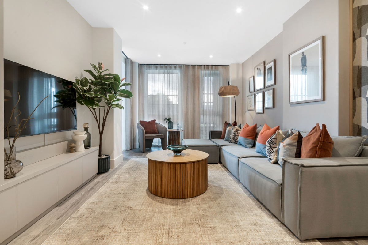 Commuter Convenience Without The Price Tag Three-stop tube journey delivers huge property price savings at Stories Wharf