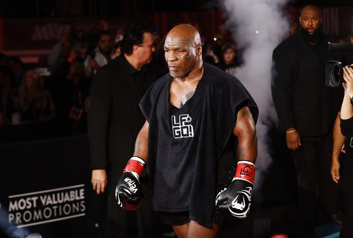 Mike Tyson v Floyd Mayweather to ‘give boxing fans what they want’