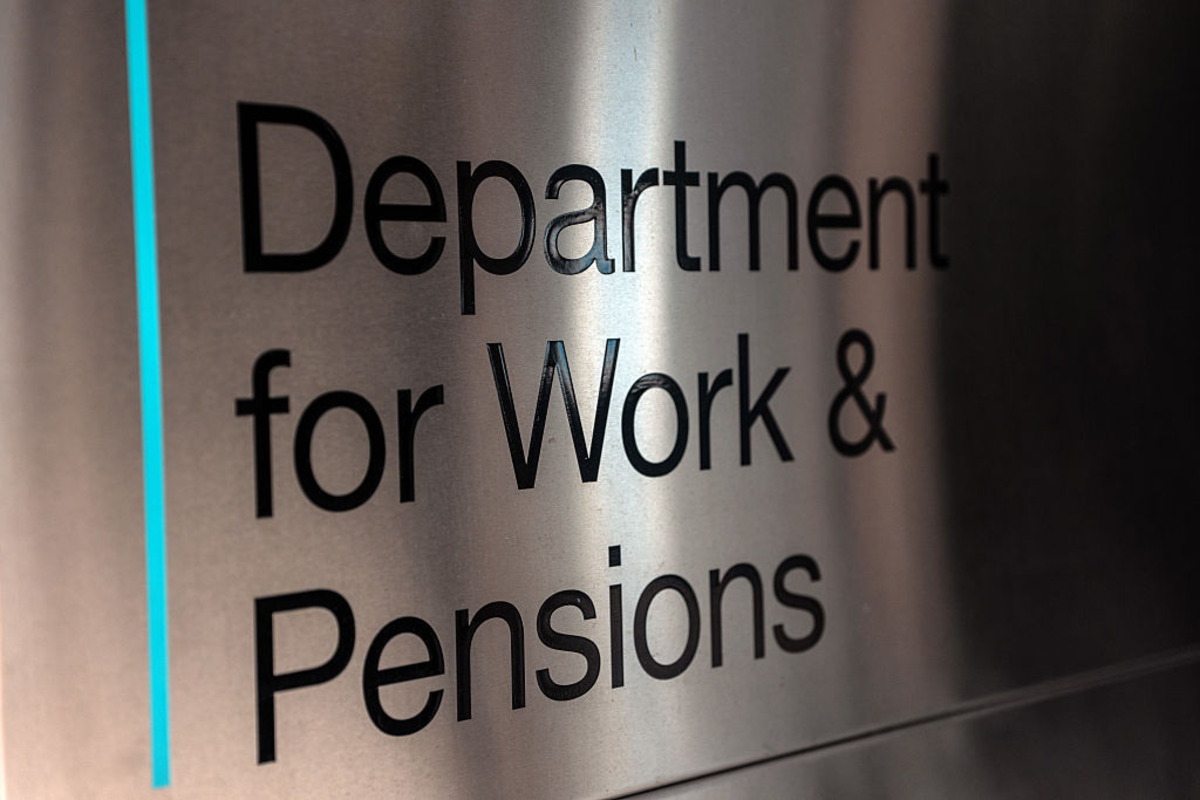 State pension set to rise by more than expected in blow to Reeves