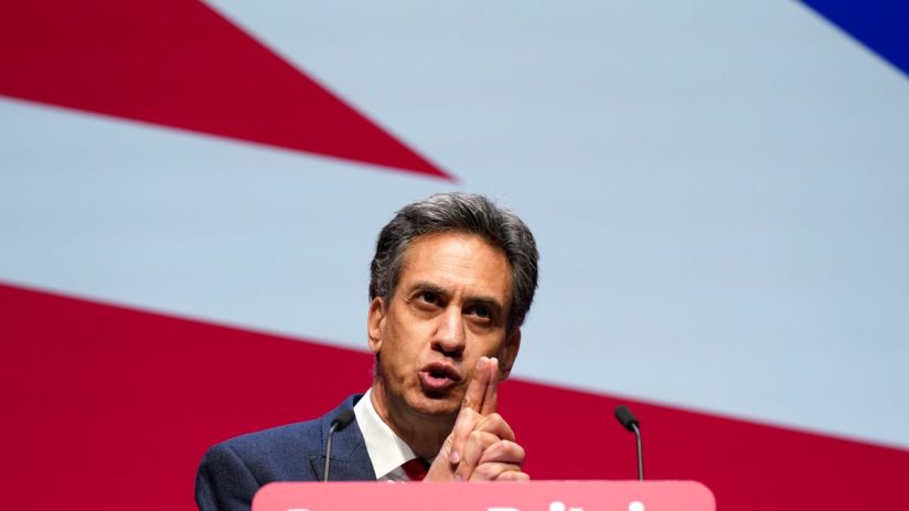 LIVERPOOL, ENGLAND - OCTOBER 1: Secretary of State for Energy Security and Net Zero, Ed Miliband, gestures as he speaks on stage on the last day of the Labour Conference at ACC Liverpool on October 1, 2025 in Liverpool, England. Labour Conference comes to a close with speeches from the Secretary of State for Energy Security and Net Zero and Secretary of State for Environment, Food and Rural Affairs. (Photo by Ian Forsyth/Getty Images)