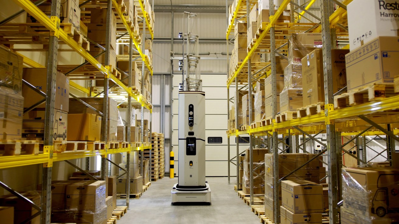 Dexory uses autonomous robots