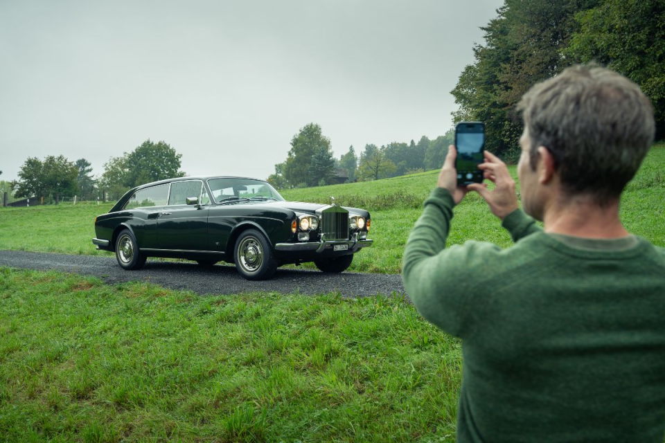 No specific context is available to generate a descriptive alt text. Please provide more details about the image or articl...