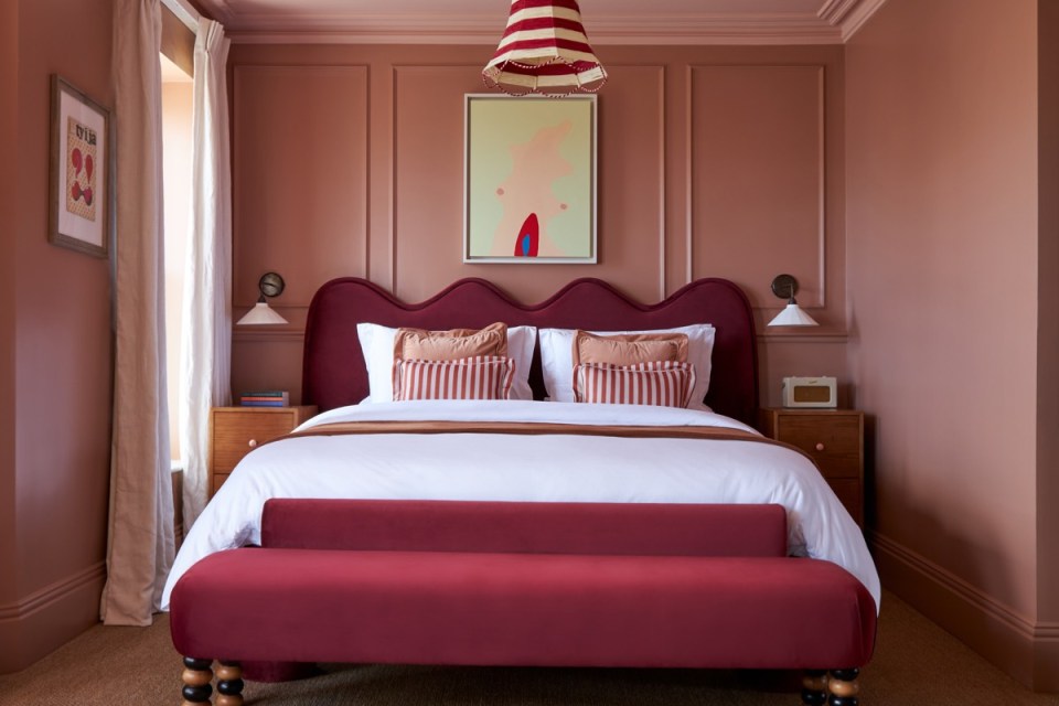 A bedroom at Margate House