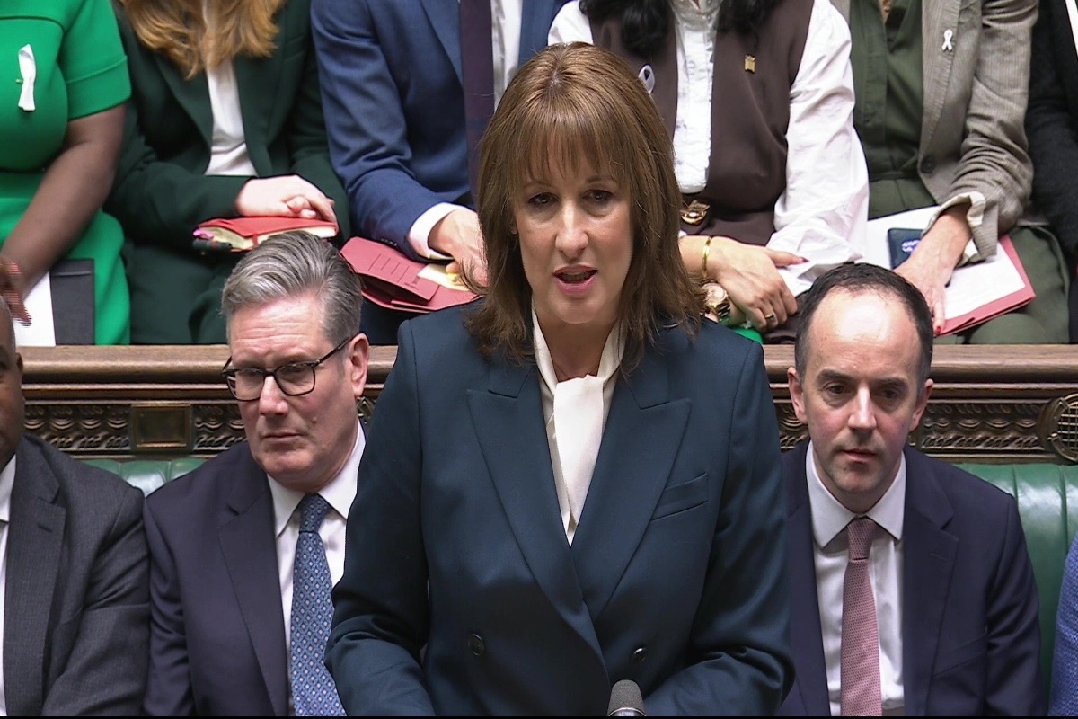 Reeves' £12bn Welfare Boost: Labour Scraps Two-Child Benefit Cap