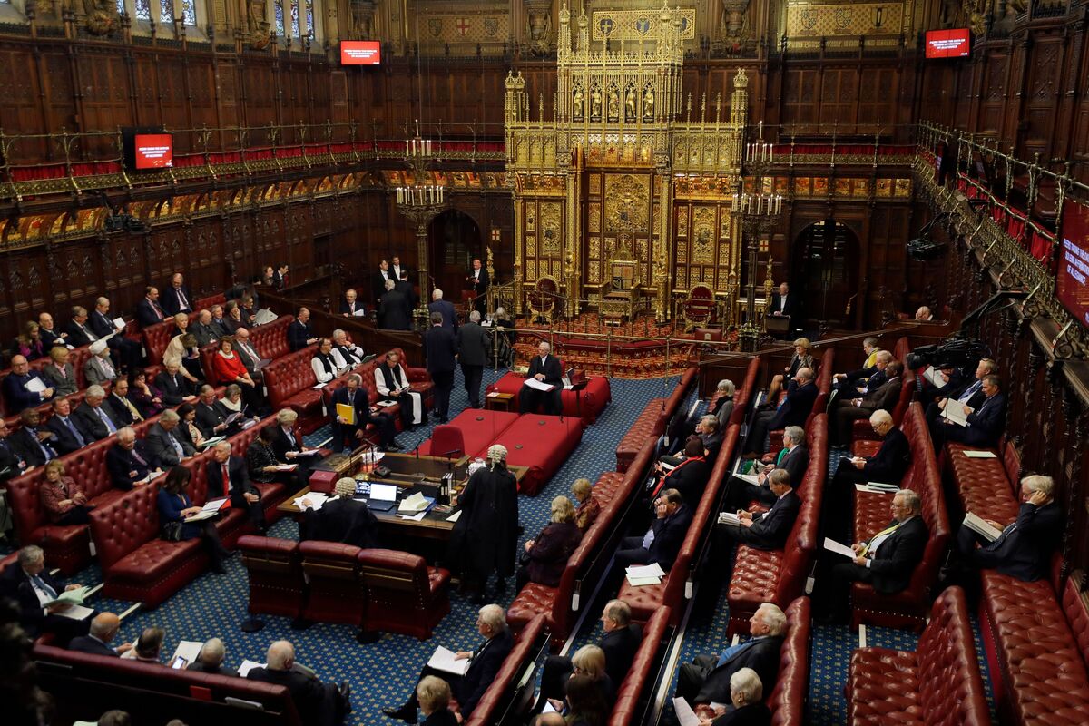 Government U-Turn: 'Day-One' Employment Rights Scrapped for 6-Month Rule