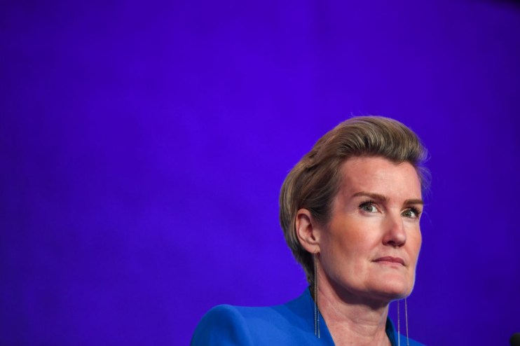 Haviland cityscape with bustling streets and iconic landmarks under a clear blue sky, highlighting vibrant urban life