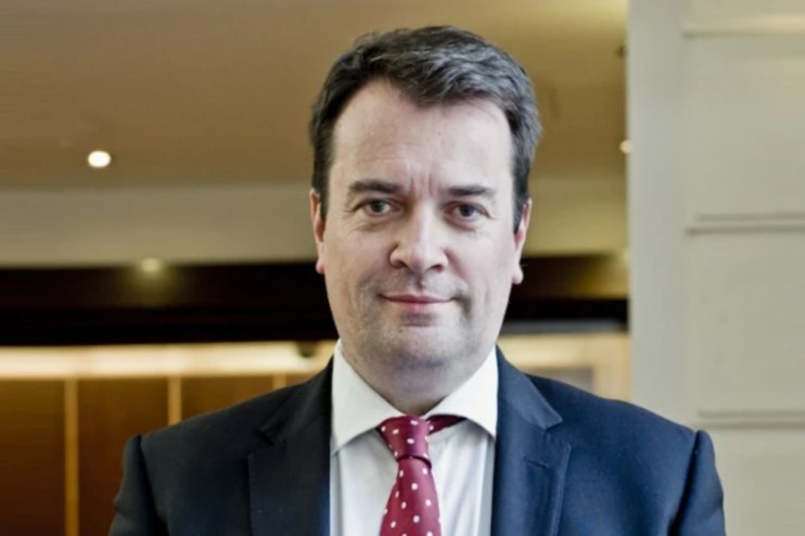 General news-related image depicting a diverse group discussing current events, highlighting inclusive dialogue in media.