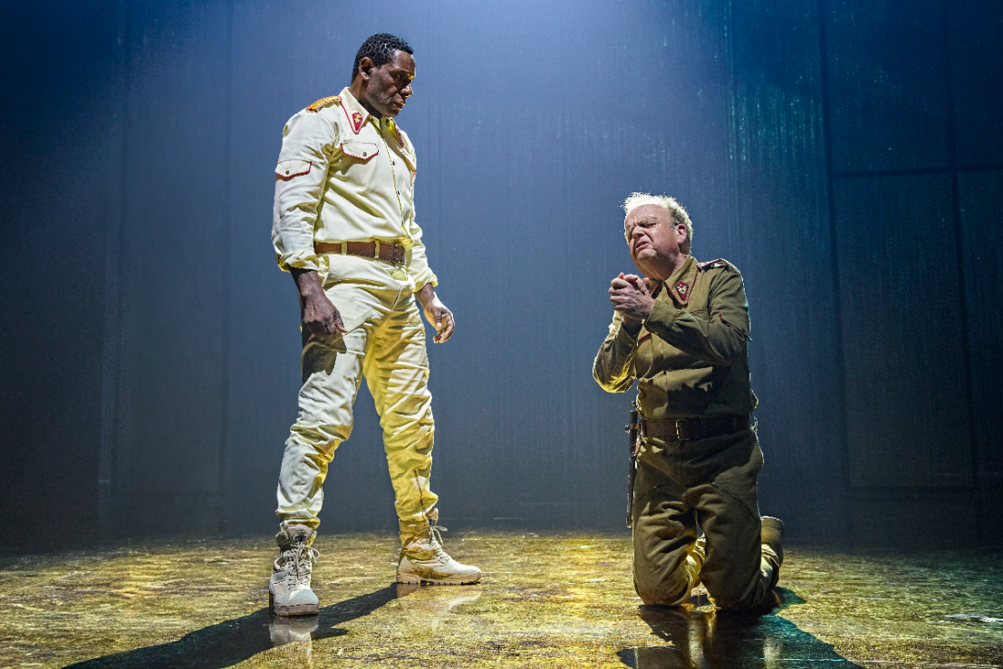 David Harewood and Toby Jones in Othello (Photo: Brinkhoff/Mögenburg)