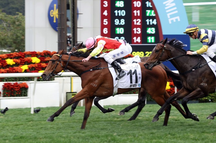 Breaking news event with journalists gathered, microphones on a podium, and a prominent speaker addressing the audience.