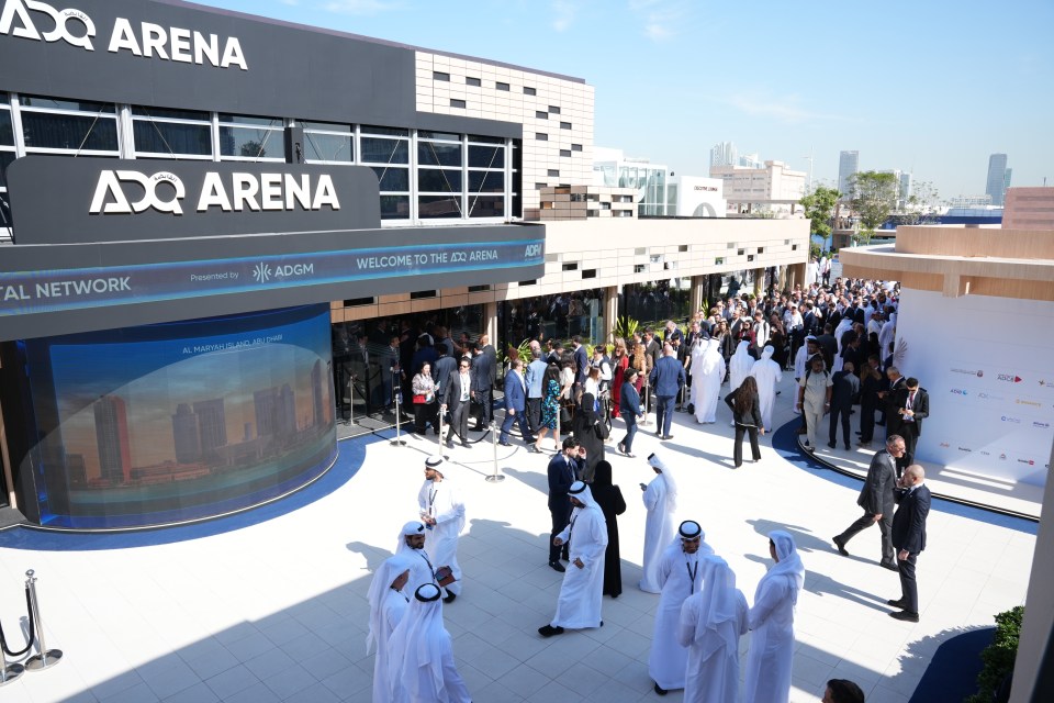 DKK04106: General news article image showcasing relevant scene, illustrating key topic with professional and informative c...