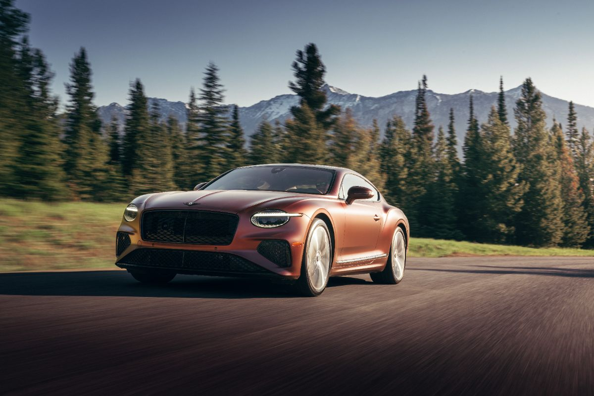 Bentley Continental GT Review: The 680hp Hybrid Luxury Coupe Redefined