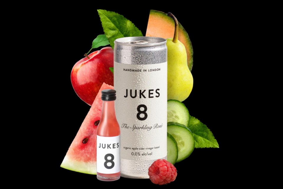 Christmas gifts 2025: Jukes CC7D8B showcasing innovative design at a business event, featuring sleek aesthetics and cutting-edge technology.