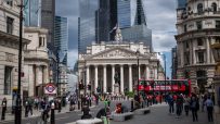 Bank of England building exterior with iconic architecture, highlighting economic influence and financial stability in the UK