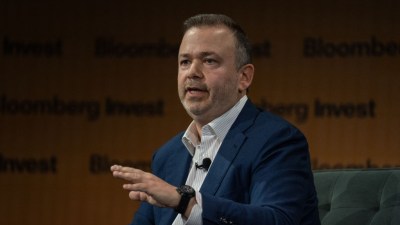 Boaz Weinstein, founder of Saba Capital, in a professional setting discussing financial strategies and market insights