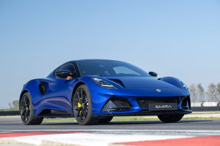 Breaking news visual with headline space, abstract cityscape in grayscale, suitable for general news coverage.