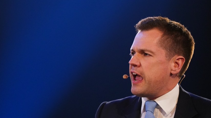 Breaking news update with a focus on general topics, highlighting current events and important developments.