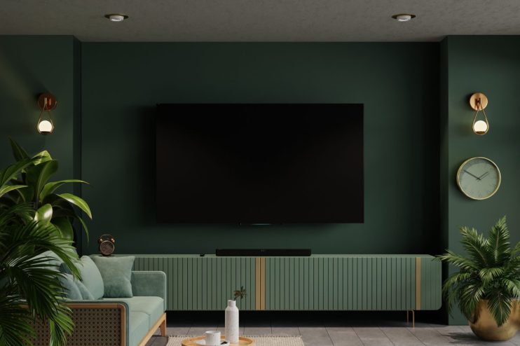 GettyImages 2044125131 featuring a notable business event with key industry leaders discussing economic trends