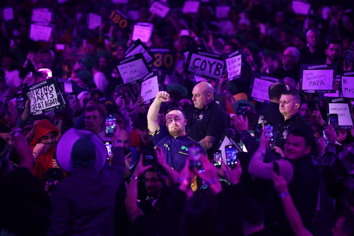 Starmer Urged to Back £500m Darts Investment at Alexandra Palace