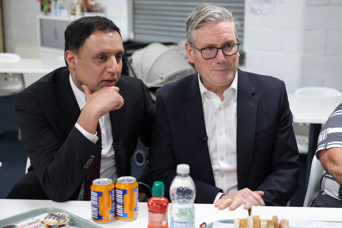 Scottish Labour Leader Anas Sarwar to Demand Starmer's Resignation