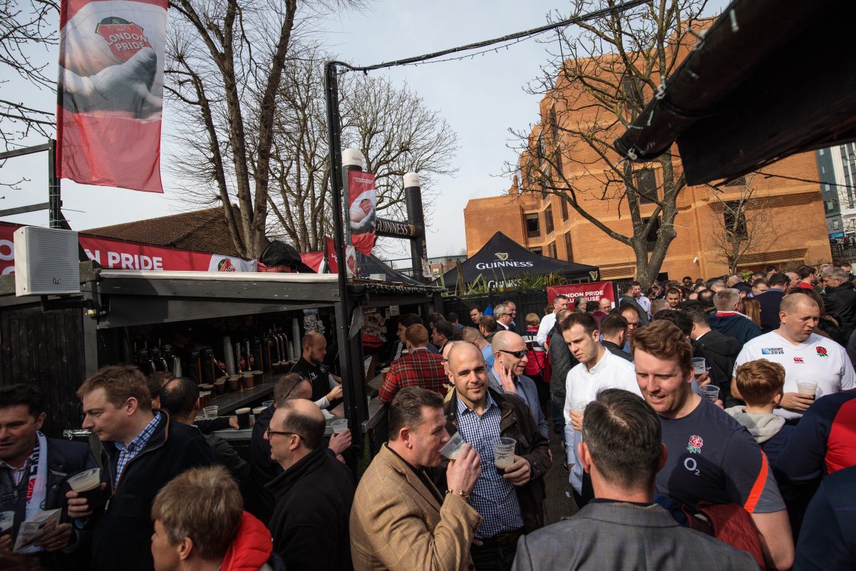 Beyond the Pitch: How Beer Brands Are Winning the Six Nations Pub Battle