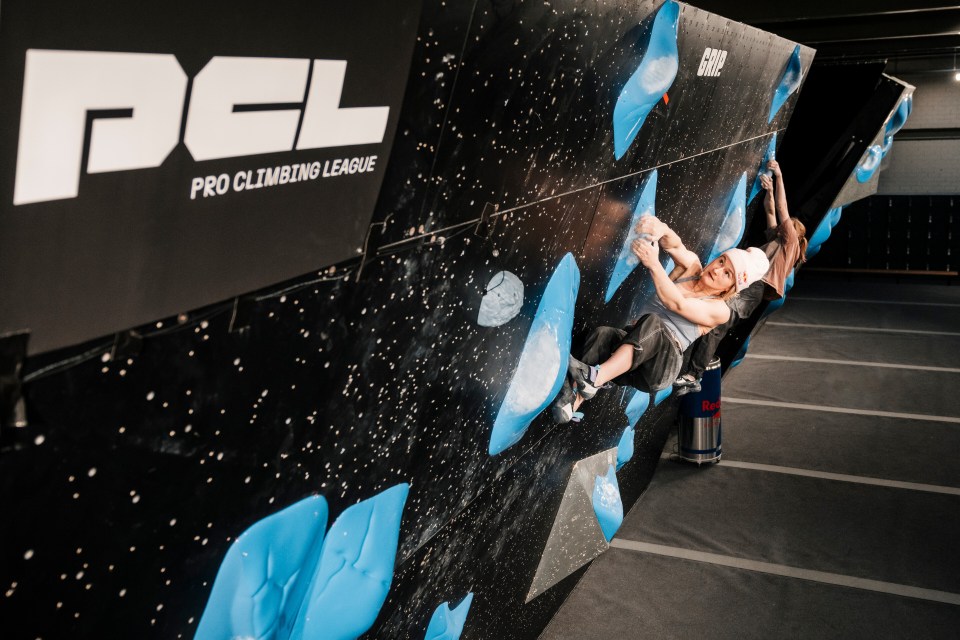 Breaking news scene with journalists covering a major event, cameras and microphones focused, capturing exclusive live upd...