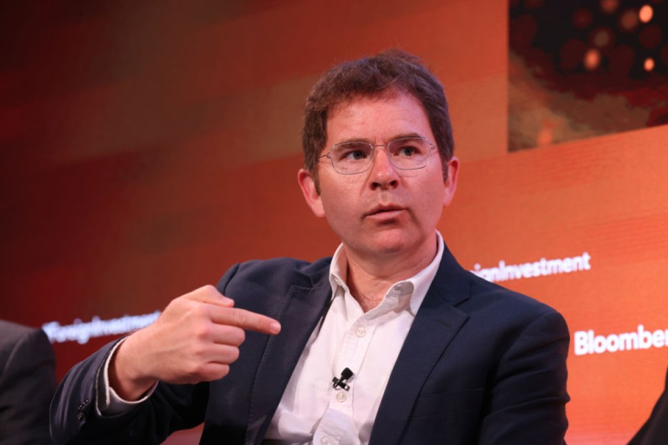 Global Counsel CEO Benjamin Wegg-Prosser in a business setting, discussing strategic insights and leadership in consultancy.