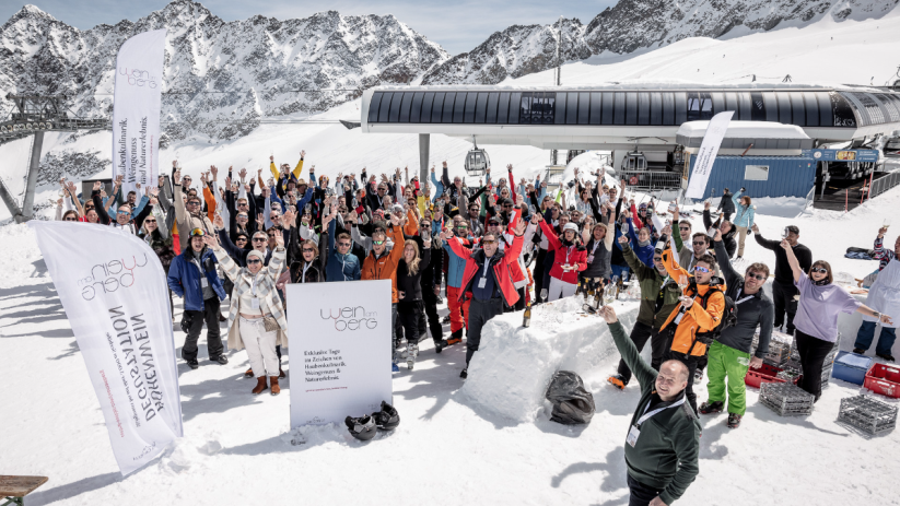 Breaking news concept with digital newspaper on tablet displaying the latest headlines in a modern business setting