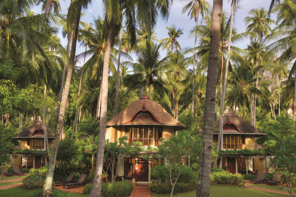 Breaking news scene with journalists interviewing an official outside a government building, capturing the urgency of the ...