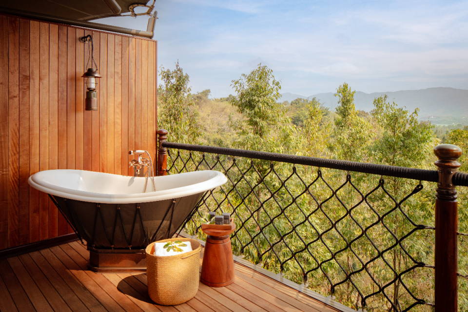 Breaking news update with dynamic graphics and headline text in a modern, professional layout for a general audience