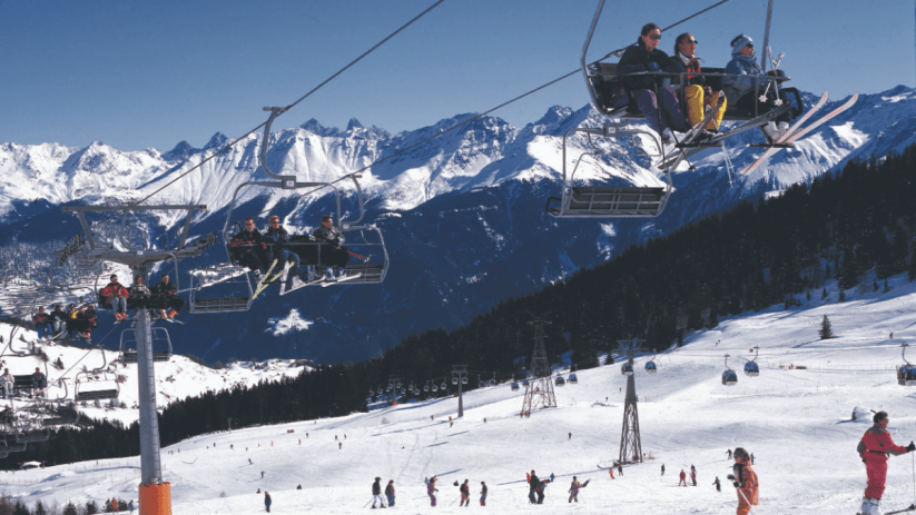 Without specific details about the articles content or the image, Im unable to generate a relevant and descriptive alt tex...