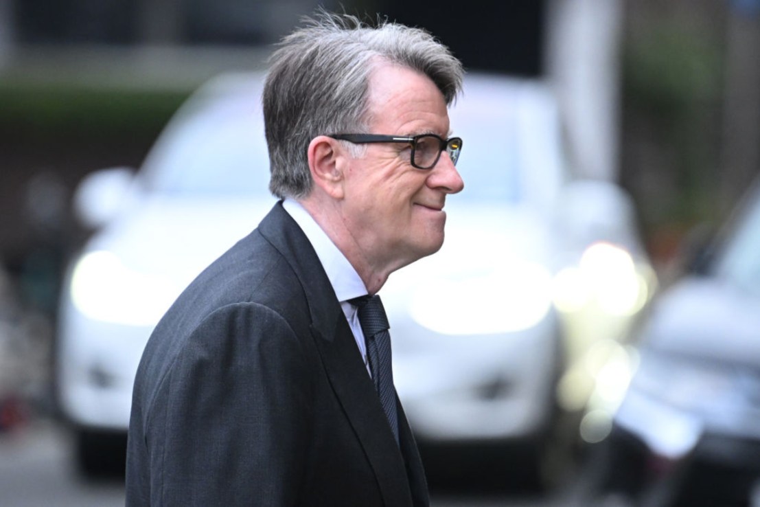 “Thrown under the bus”: Robbins to defend himself over Mandelson vetting
