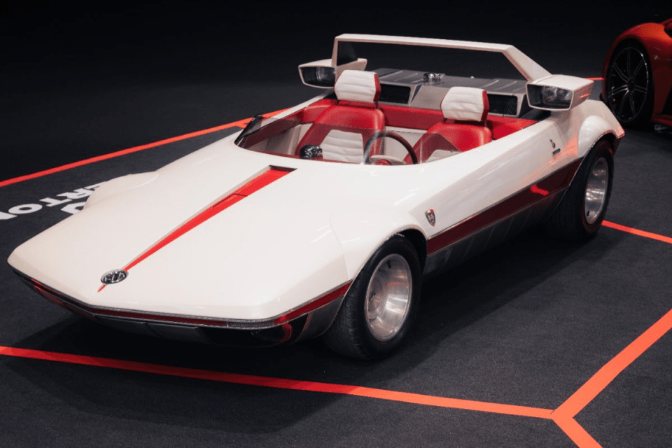 General news article relevant image with diverse individuals in a professional setting, conveying collaboration and inclus...