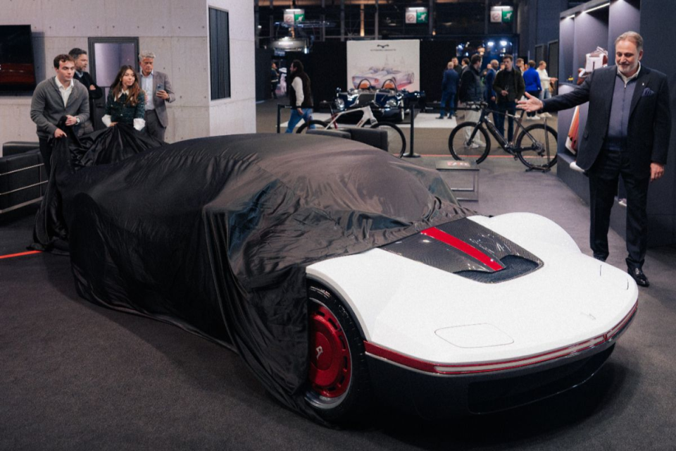 Breaking news scene with reporters and cameras at a bustling press conference, capturing the latest headlines and media ac...