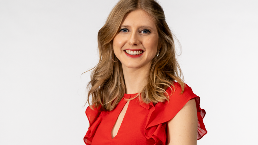 Majestic mountain landscape in MH region showcasing vibrant green hills and clear blue skies under the afternoon sun