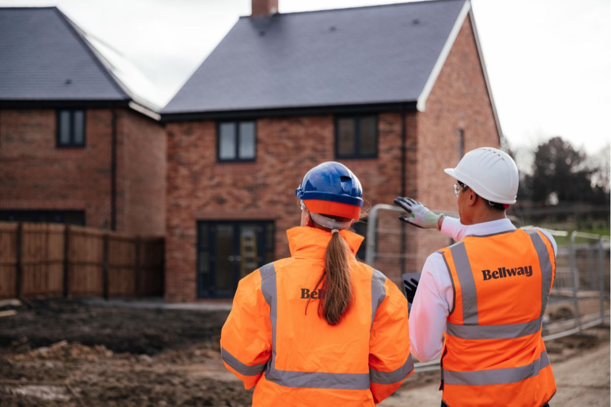 Housebuilding stocks slump as Bellway issues Iran mortgage warning
