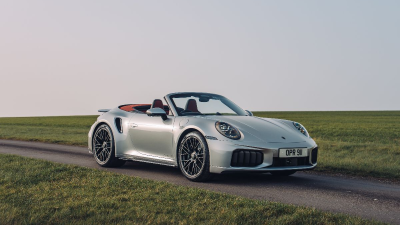 Breaking news updates with a focus on current events and business insights, featuring top headlines and analysis.