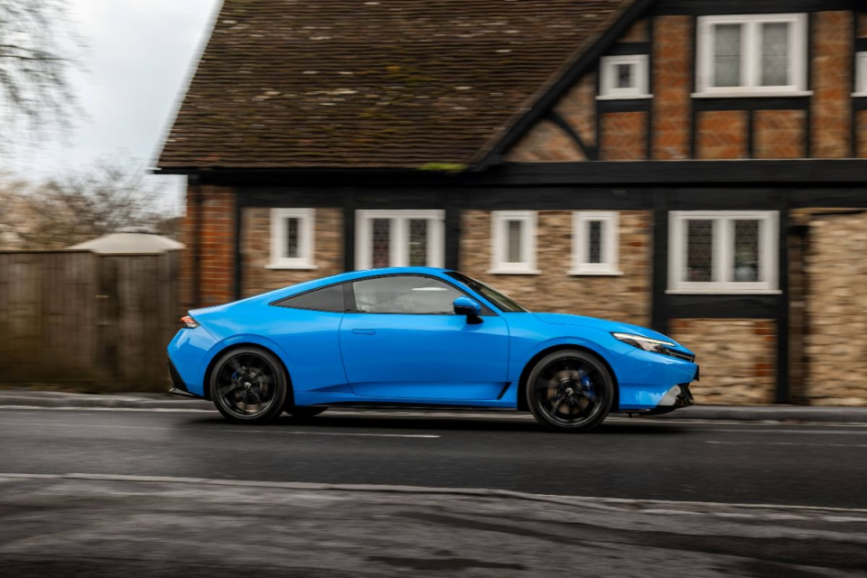 Breaking news update with headline placeholder on a digital news platform interface