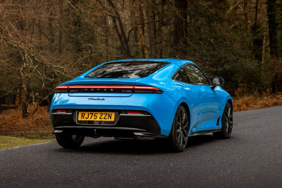 Breaking news update with general information and analysis, highlighting the latest developments and key business insights.