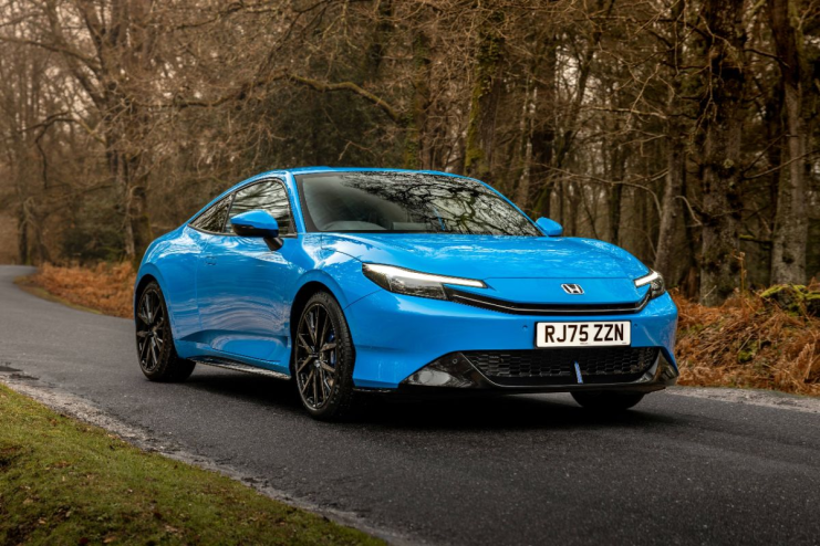 Breaking news concept with a blurred newsroom background and a prominent digital display showing a live news broadcast.